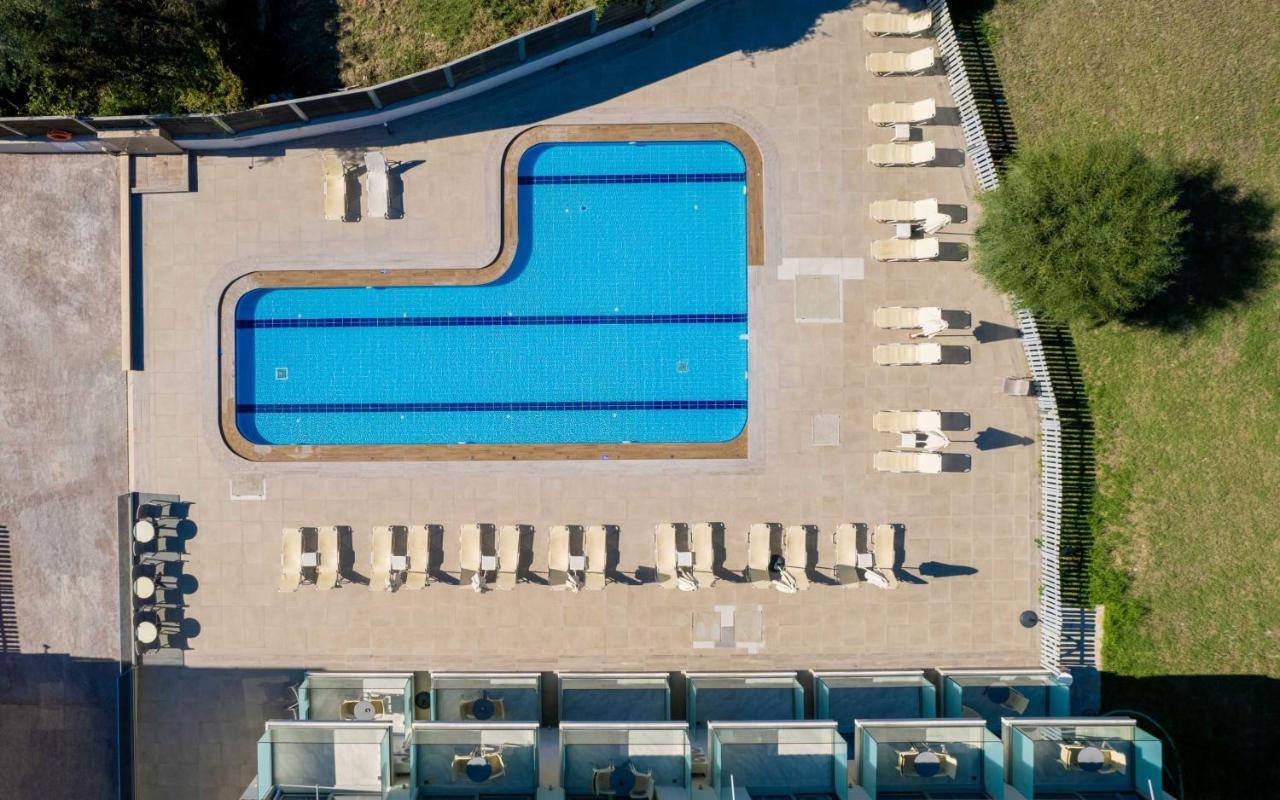Karras Grande Resort Plános Eksteriør billede